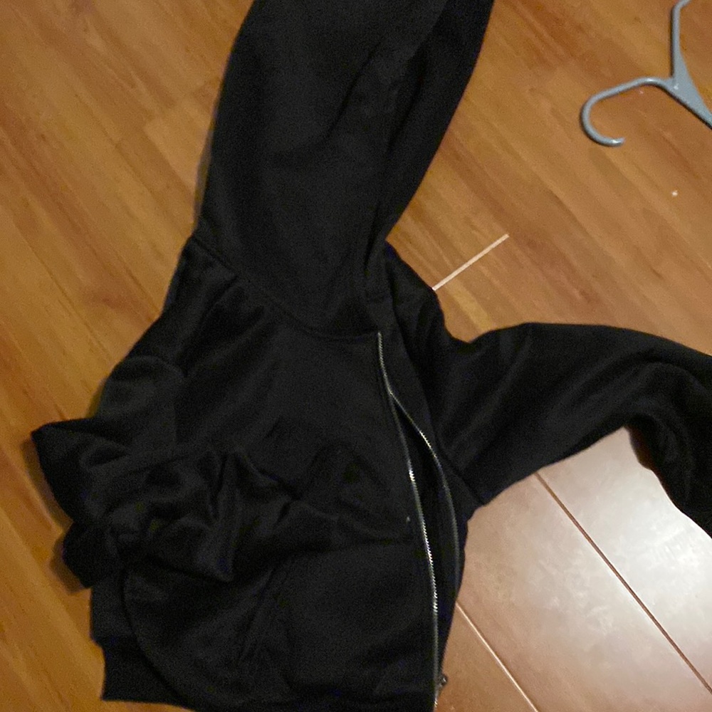 Cropped zip up